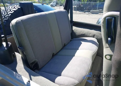 2005 Jeep Wrangler X из США, поврежденный, VIN 1J4FA39S15P305528